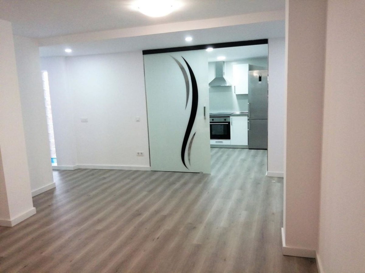 3 Bed, 2 Bath, ApartmentFor Sale, Palma de Mallorca, Islas Baleares