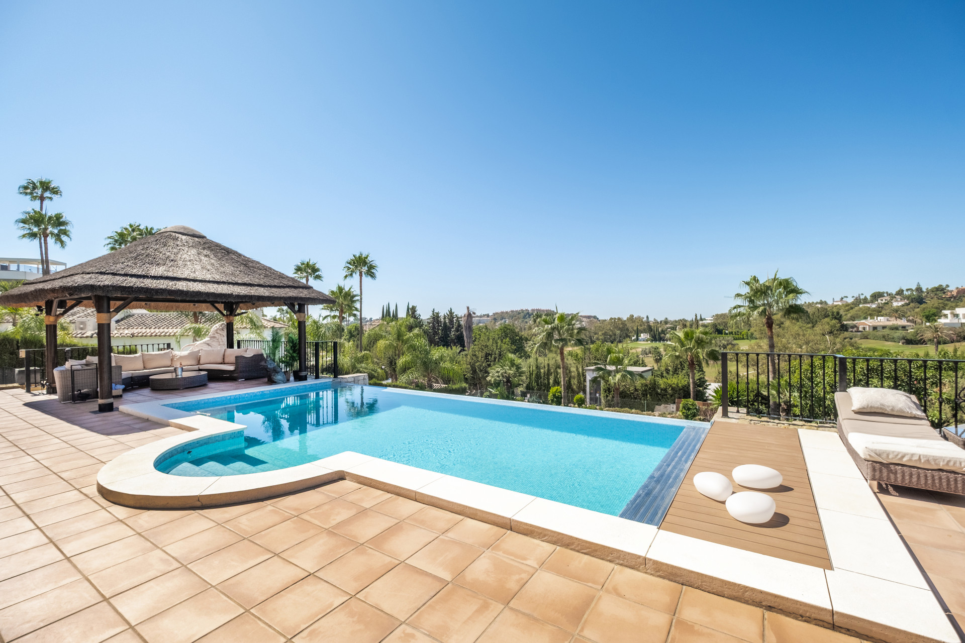 4 Bed, 4 Bath, HouseFor Sale, Marbella, Malaga