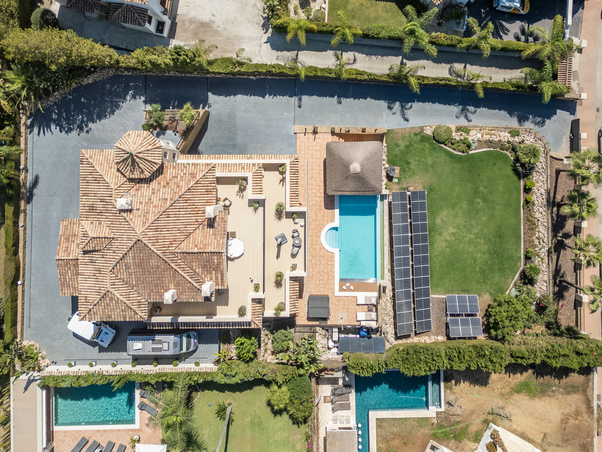 4 Bed, 4 Bath, HouseFor Sale, Marbella, Malaga