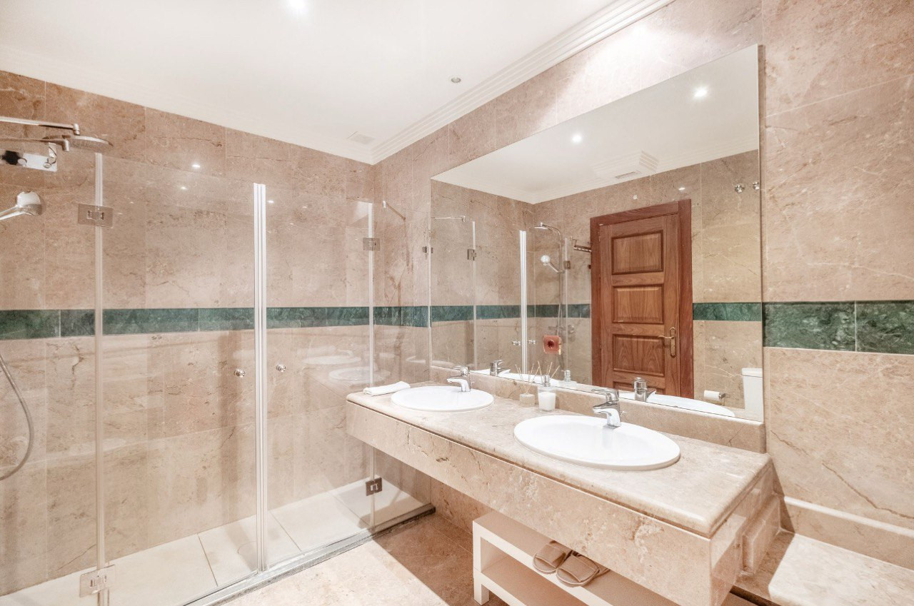 2 Bed, 2 Bath, ApartmentFor Sale, Marbella, Malaga