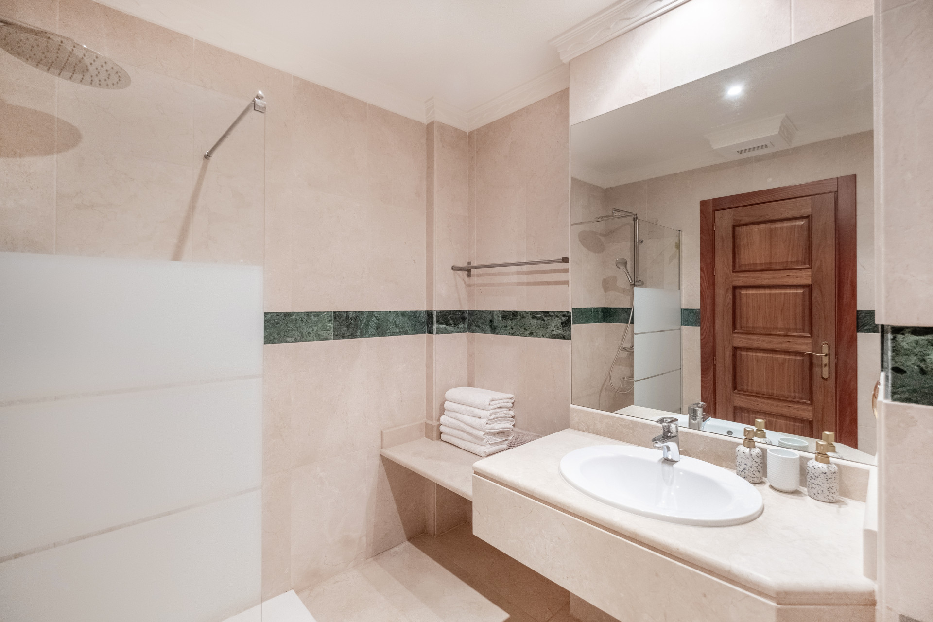 2 Bed, 2 Bath, ApartmentFor Sale, Marbella, Malaga