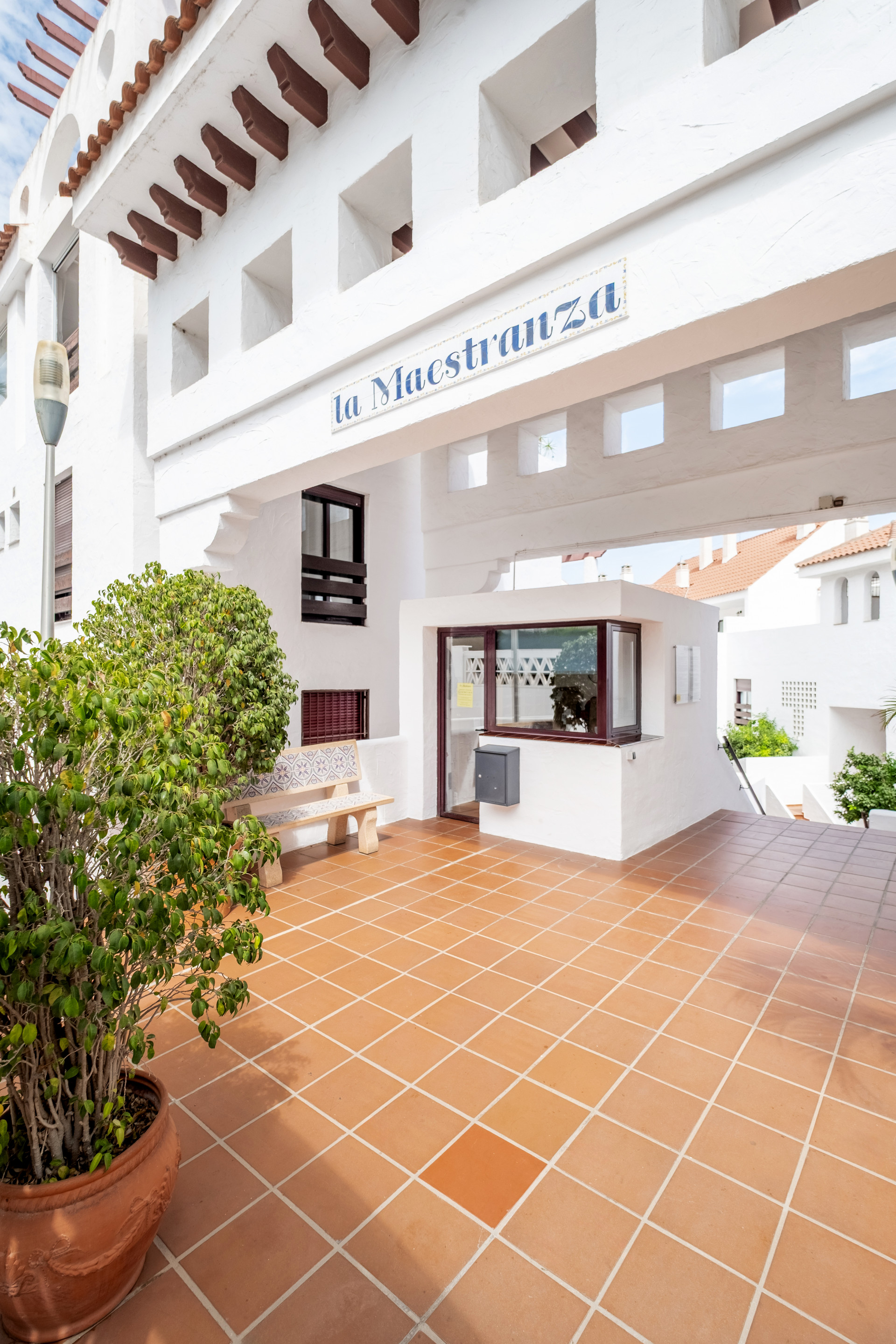 3 Bed, 2 Bath, ApartmentFor Sale, Marbella, Malaga