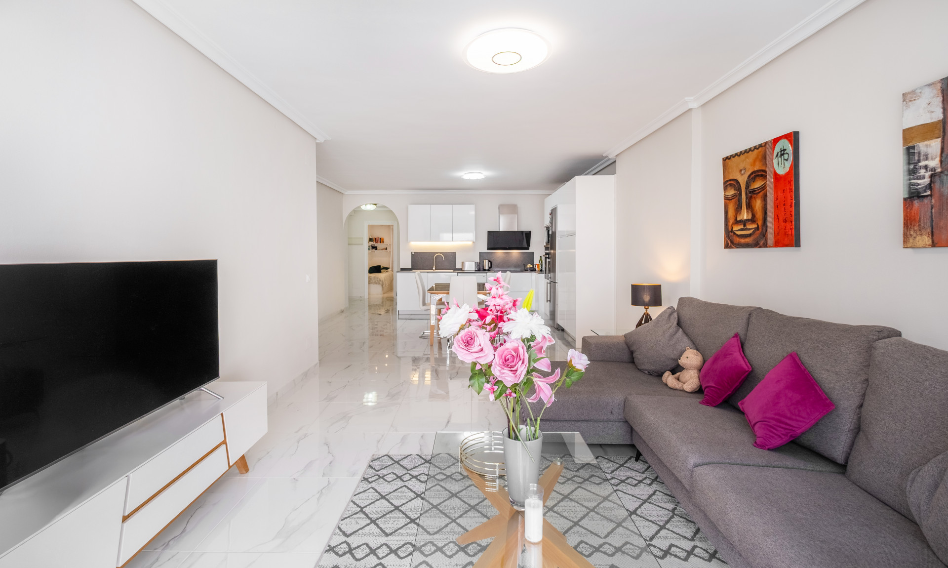 3 Bed, 2 Bath, ApartmentFor Sale, Marbella, Malaga