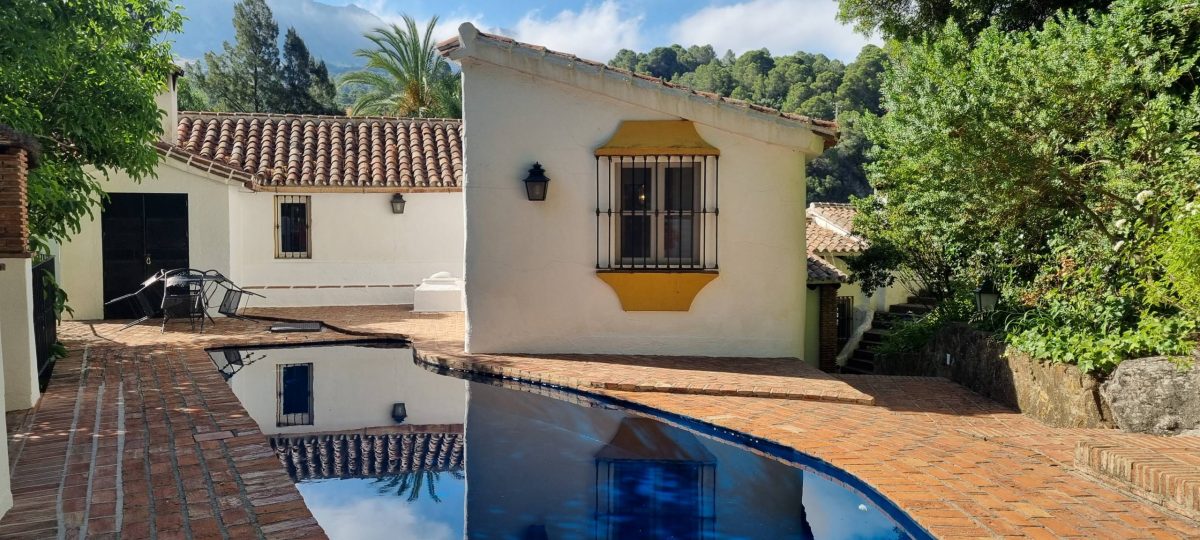 Commercial Property, For Sale