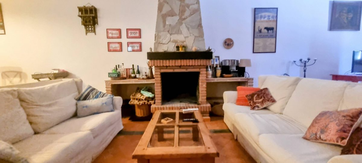 4 Bed, 2 Bath, HouseFor Sale, Cortes de La Frontera, Andalucia