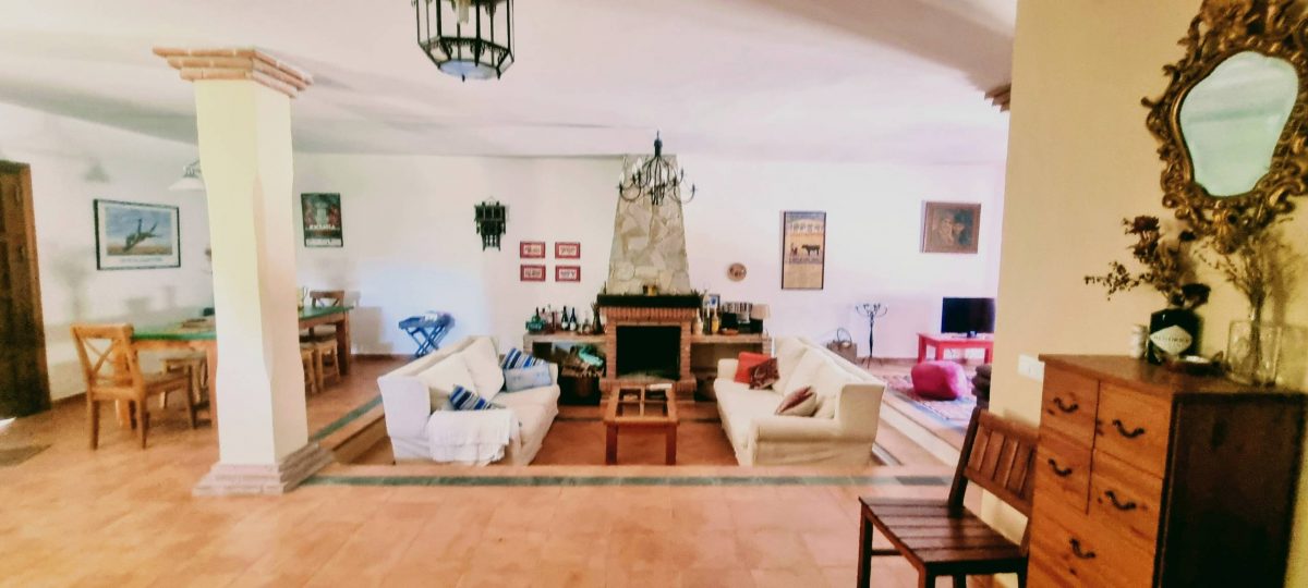 4 Bed, 2 Bath, HouseFor Sale, Cortes de La Frontera, Andalucia