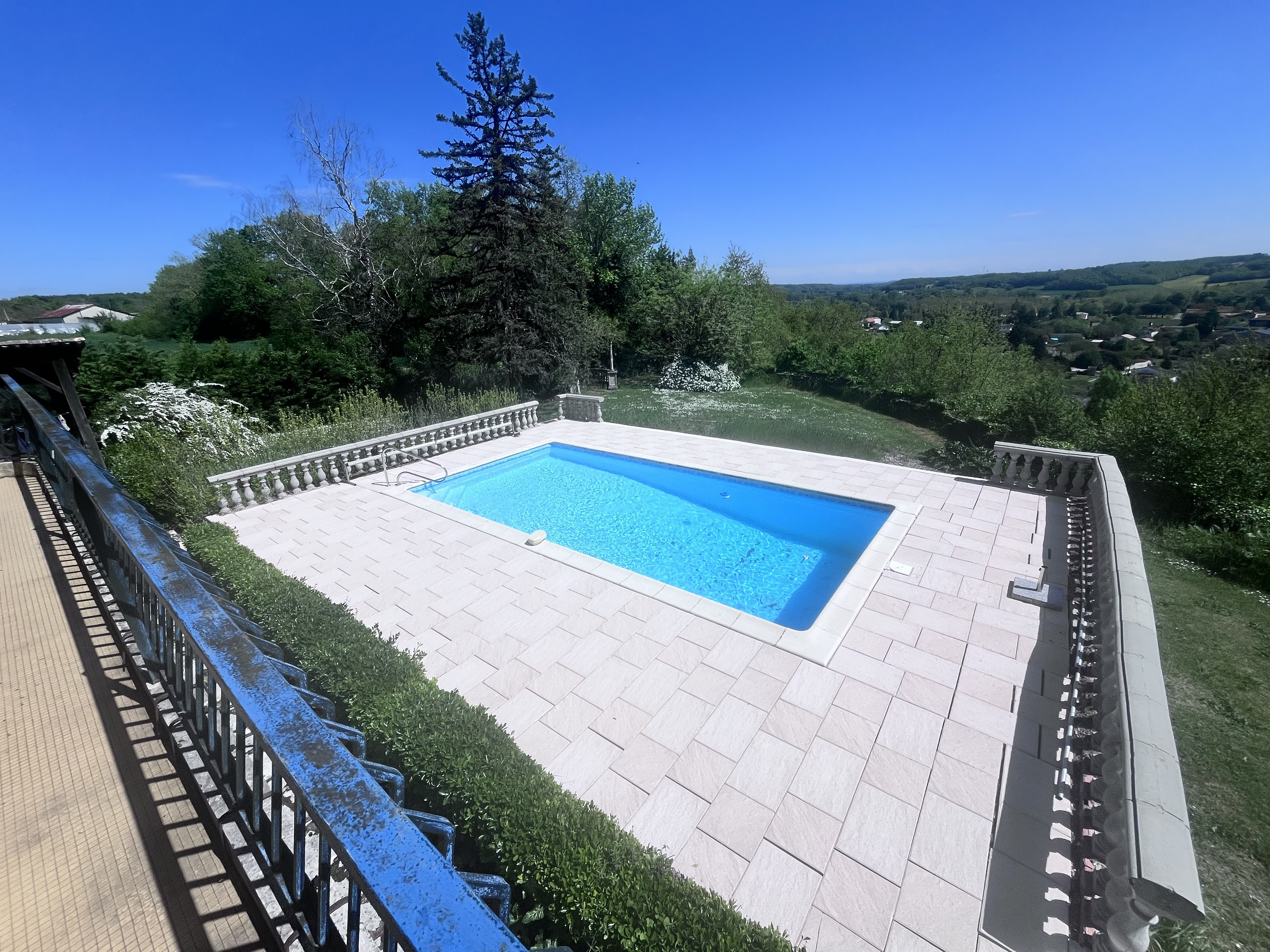 6 Bed, 2 Bath, HouseFor Sale, Eymet, Dordogne, Aquitaine, 24500