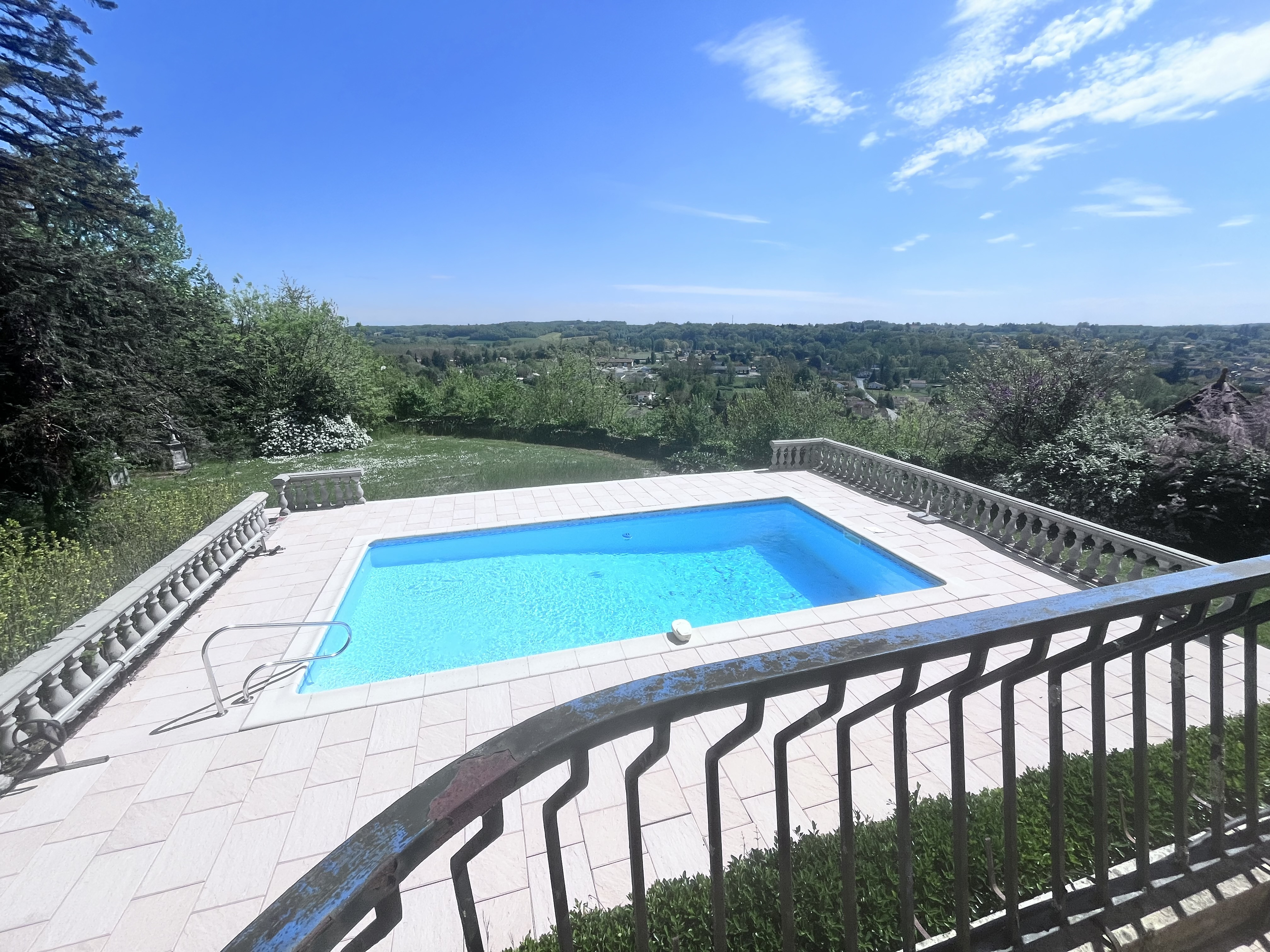 6 Bed, 2 Bath, HouseFor Sale, Eymet, Dordogne, Aquitaine, 24500