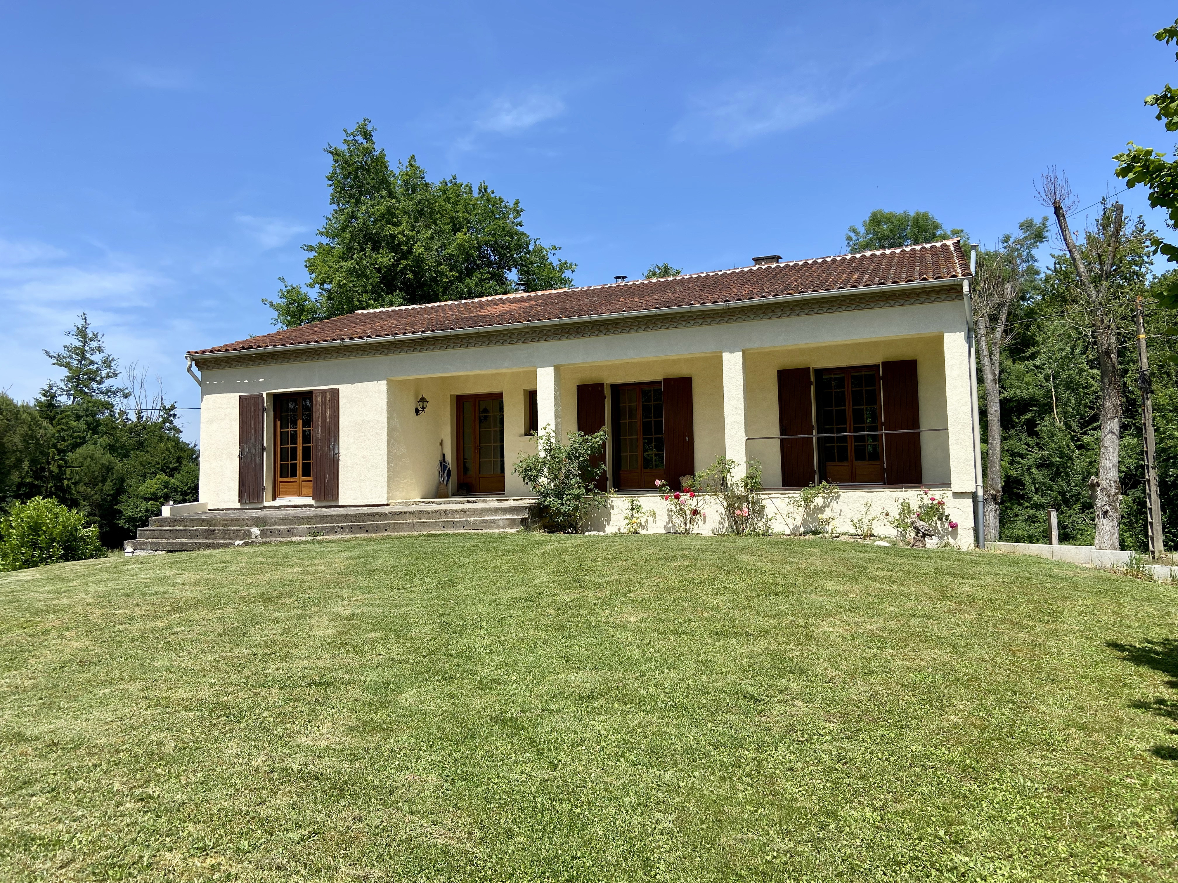 4 Bed, 1 Bath, HouseFor Sale, Miramont de guyenne, Lot-et-Garonne, Aquitaine, 47800