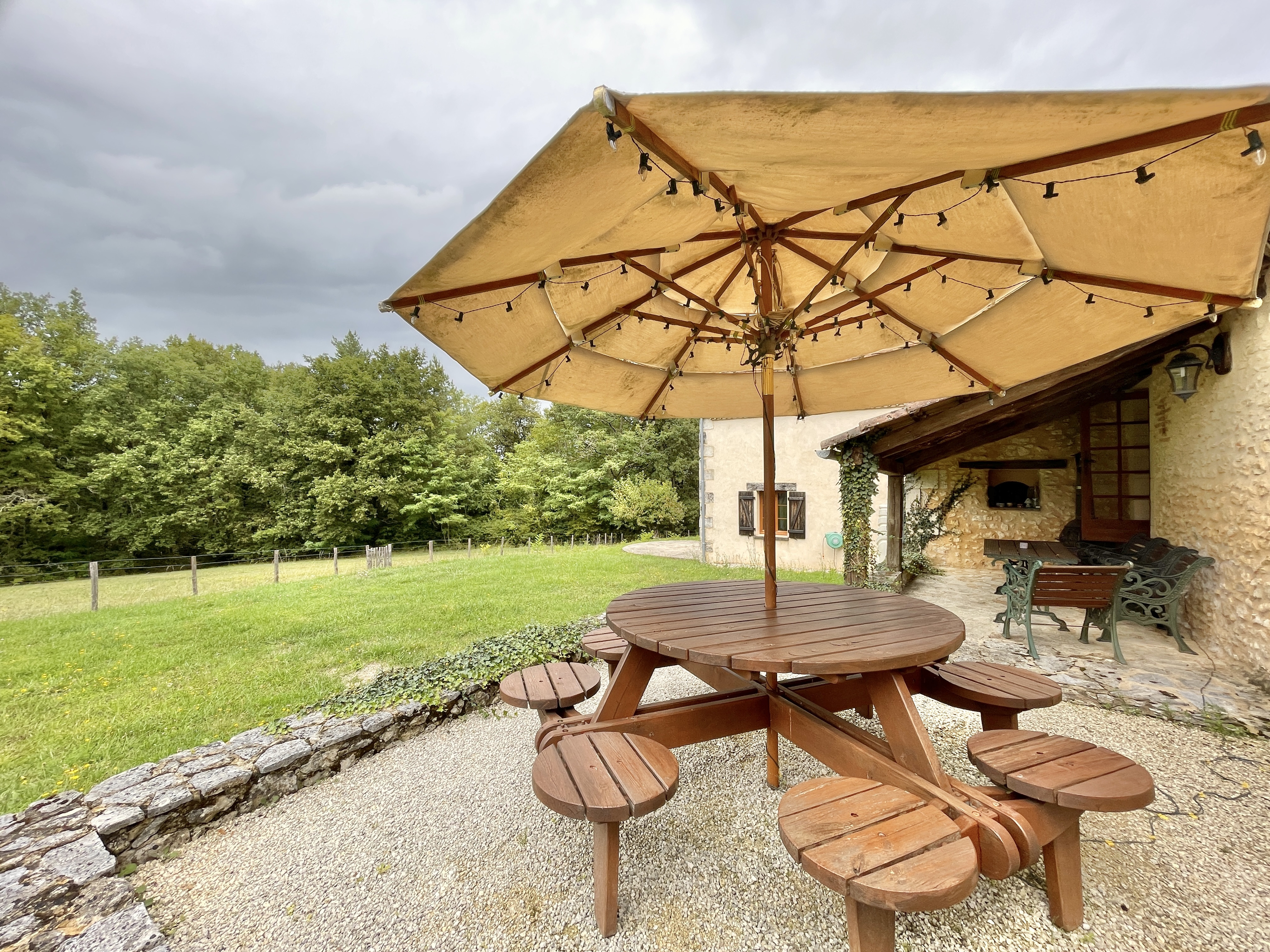 9 Bed, 2 Bath, HouseFor Sale, Rouffignac st cernin de r, Dordogne, Aquitaine, 24580