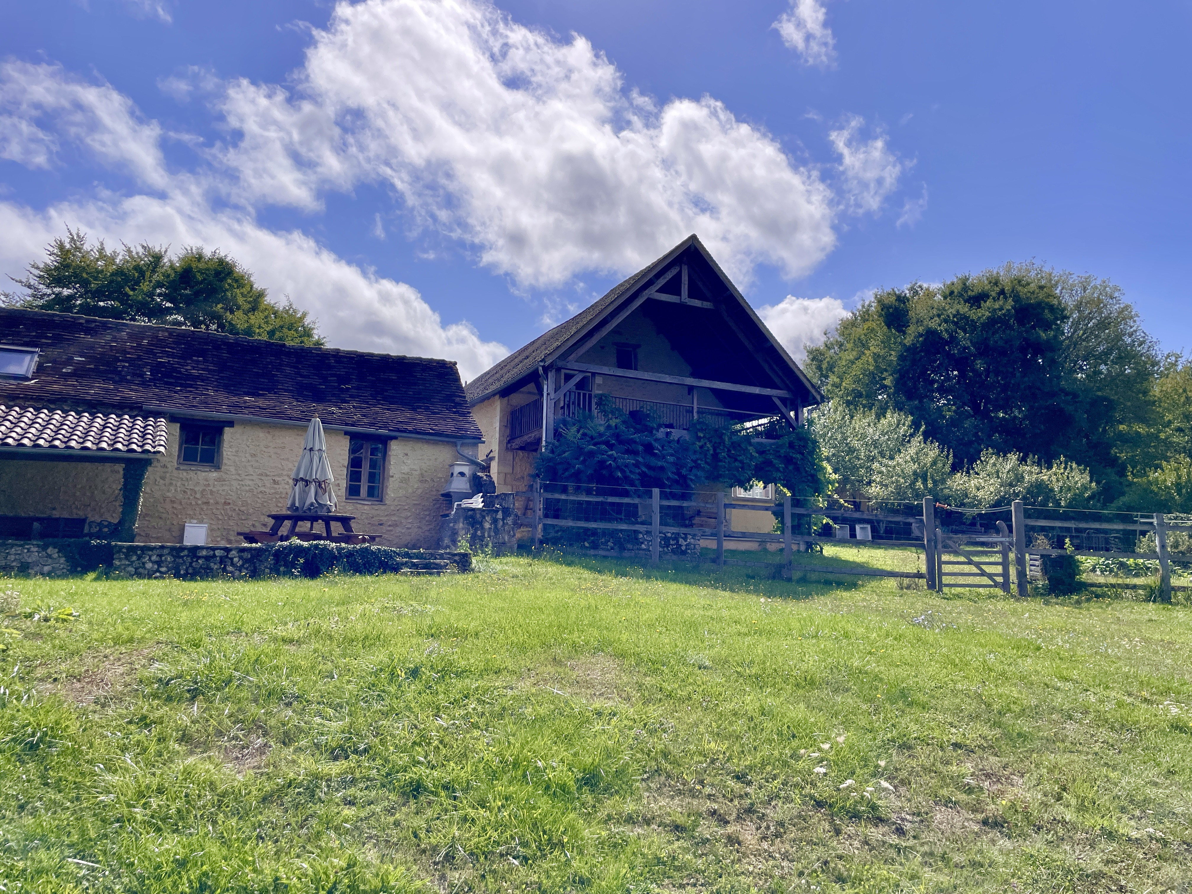 9 Bed, 2 Bath, HouseFor Sale, Rouffignac st cernin de r, Dordogne, Aquitaine, 24580