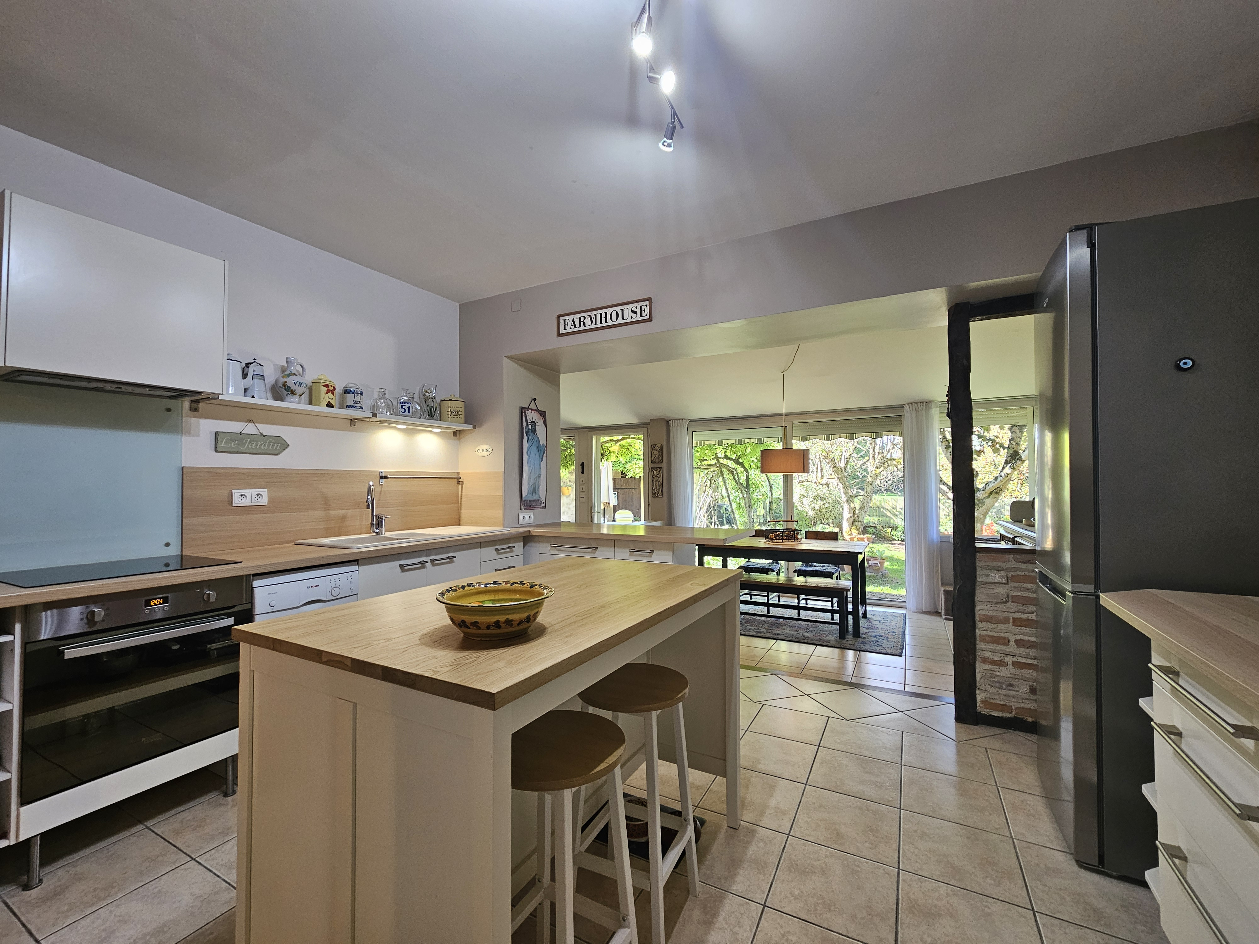 4 Bed, HouseFor Sale, Lauzun, Lot-et-Garonne, Aquitaine, 47410