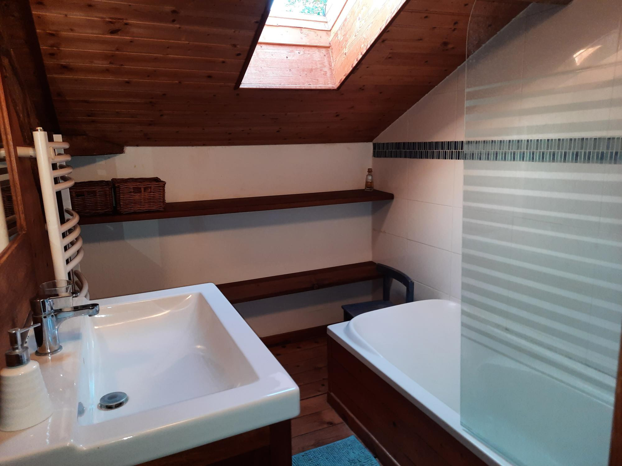 4 Bed, 2 Bath, HouseFor Sale, Saint-colomb-de-lauzun, Lot-et-Garonne, Aquitaine, 47410