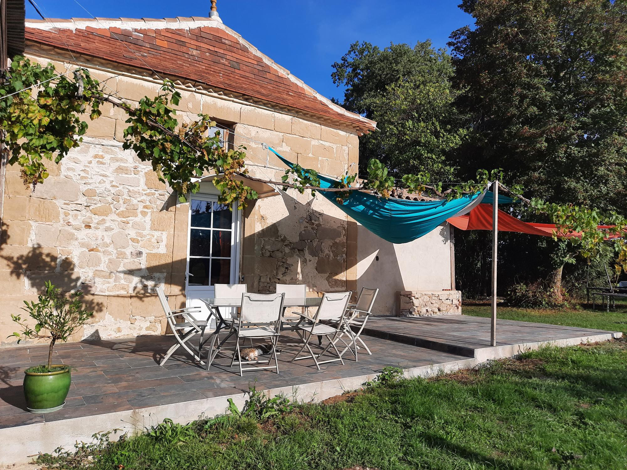 4 Bed, 2 Bath, HouseFor Sale, Saint-colomb-de-lauzun, Lot-et-Garonne, Aquitaine, 47410