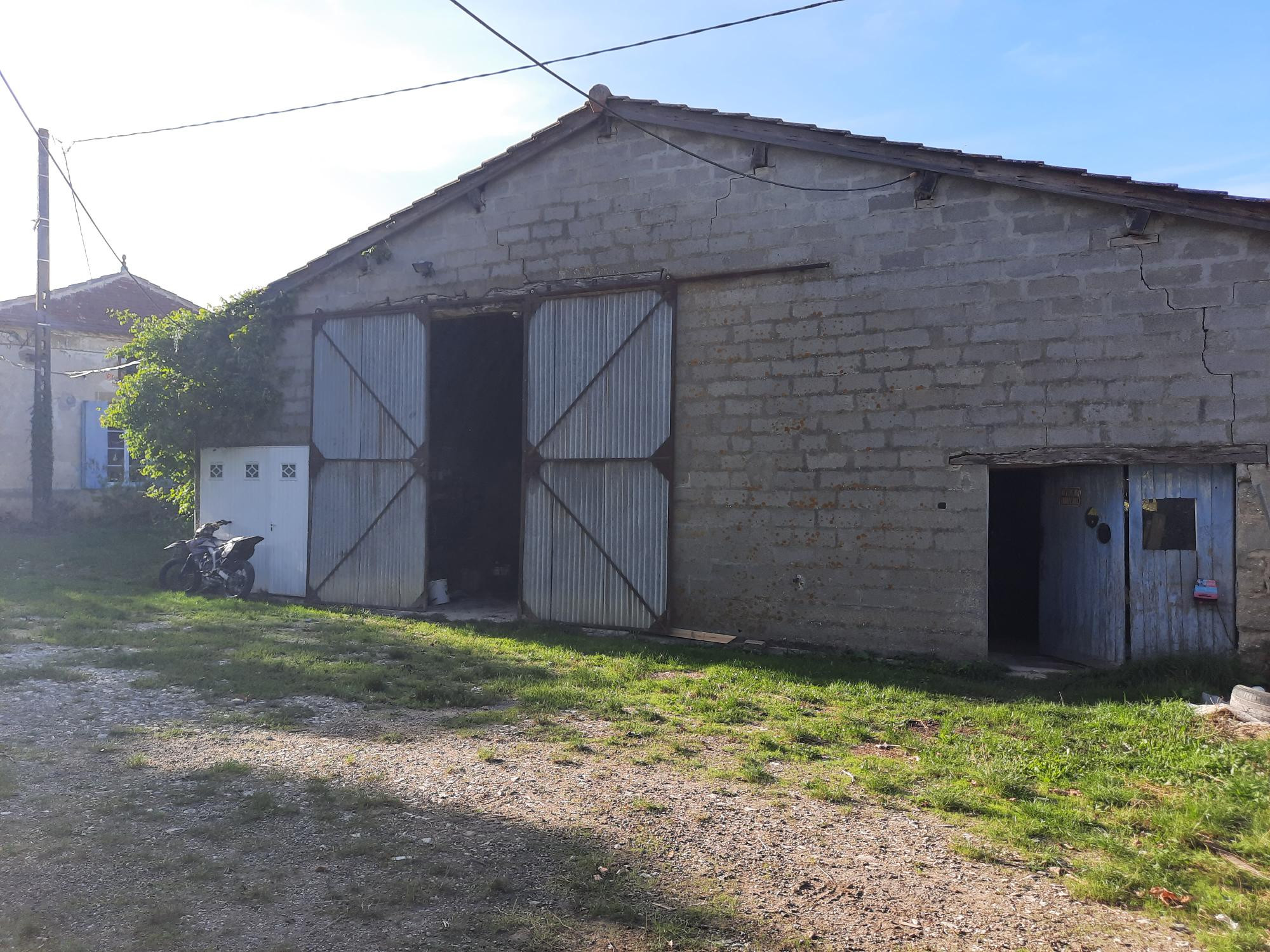 4 Bed, 2 Bath, HouseFor Sale, Saint-colomb-de-lauzun, Lot-et-Garonne, Aquitaine, 47410