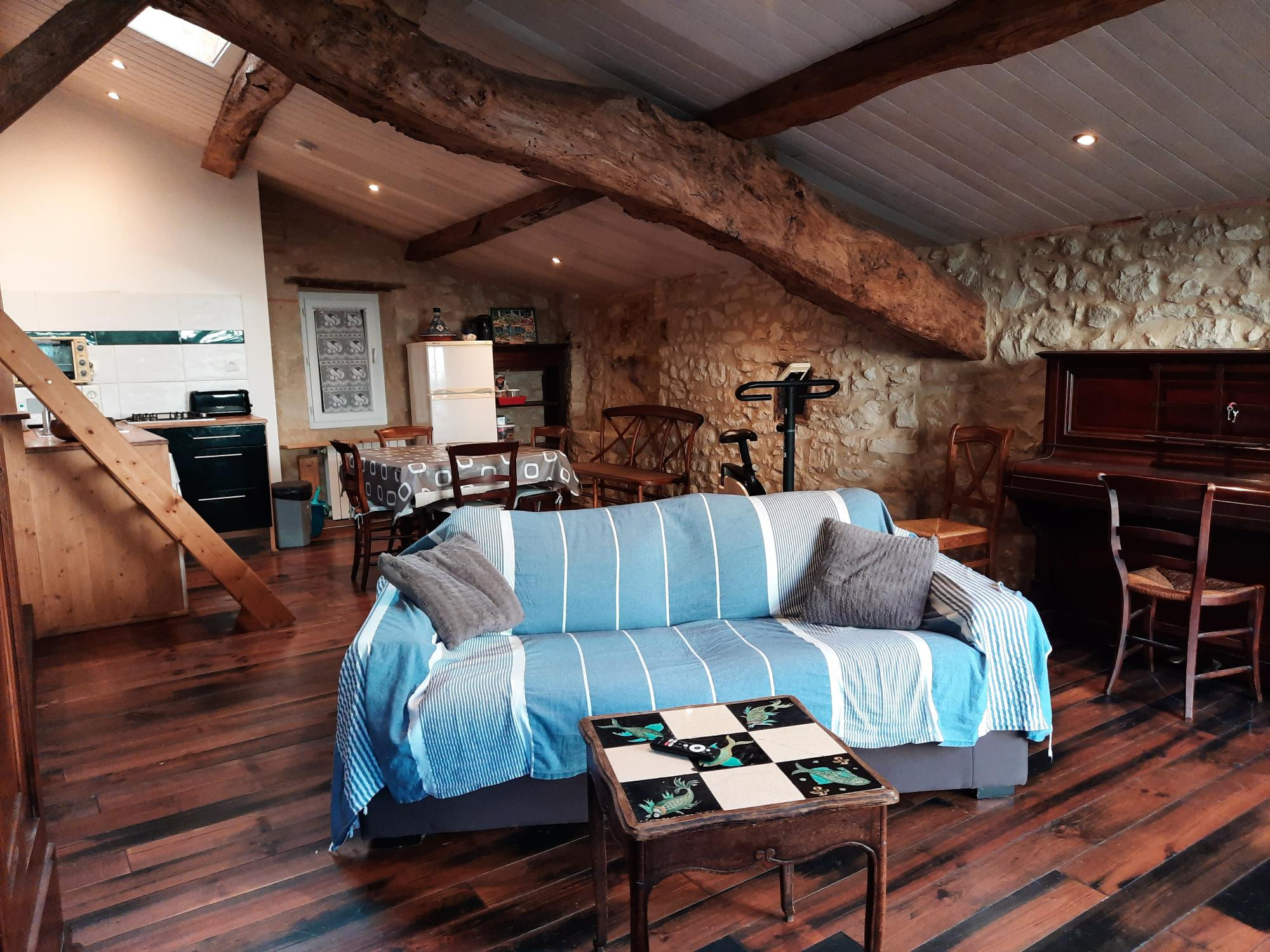 4 Bed, 2 Bath, HouseFor Sale, Saint-colomb-de-lauzun, Lot-et-Garonne, Aquitaine, 47410