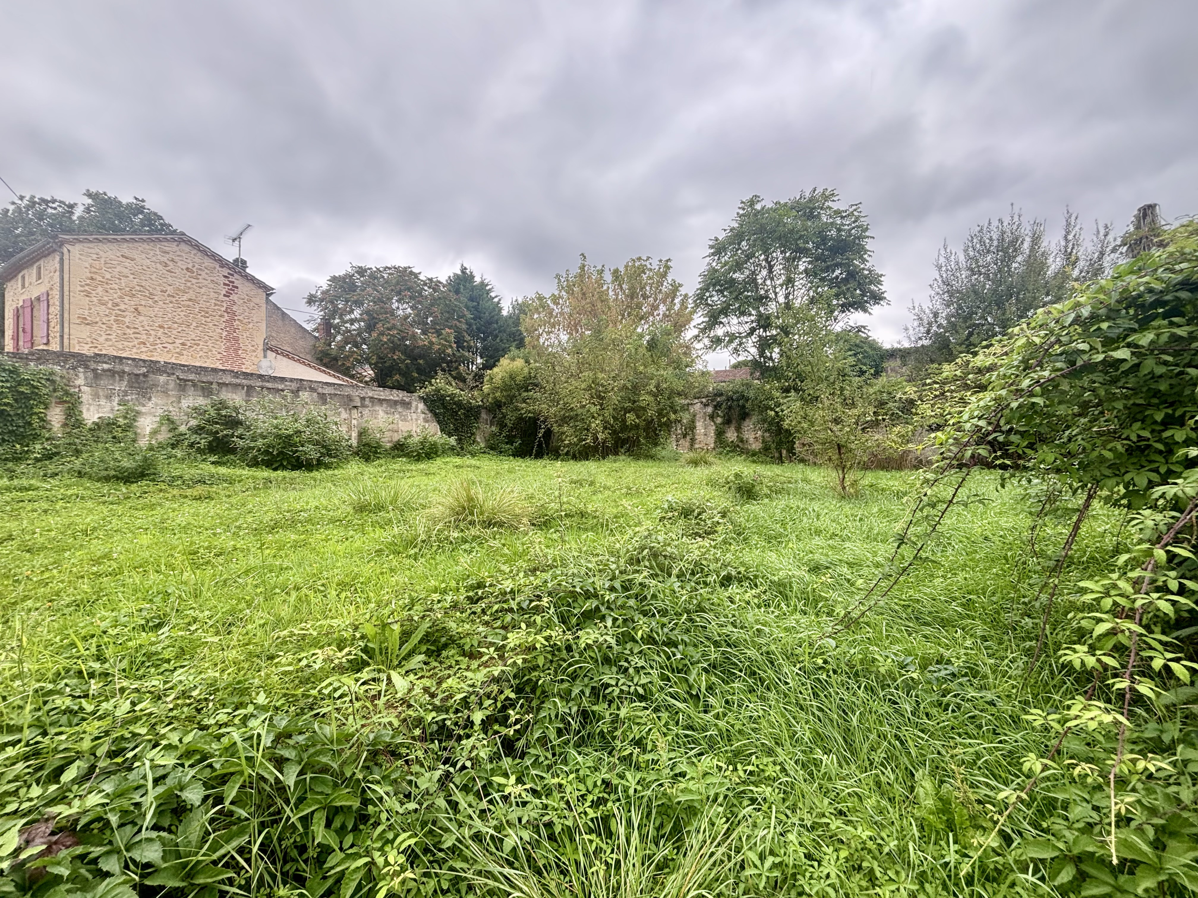2 Bed, 1 Bath, HouseFor Sale, Fumel, Lot-et-Garonne, Aquitaine, 47500
