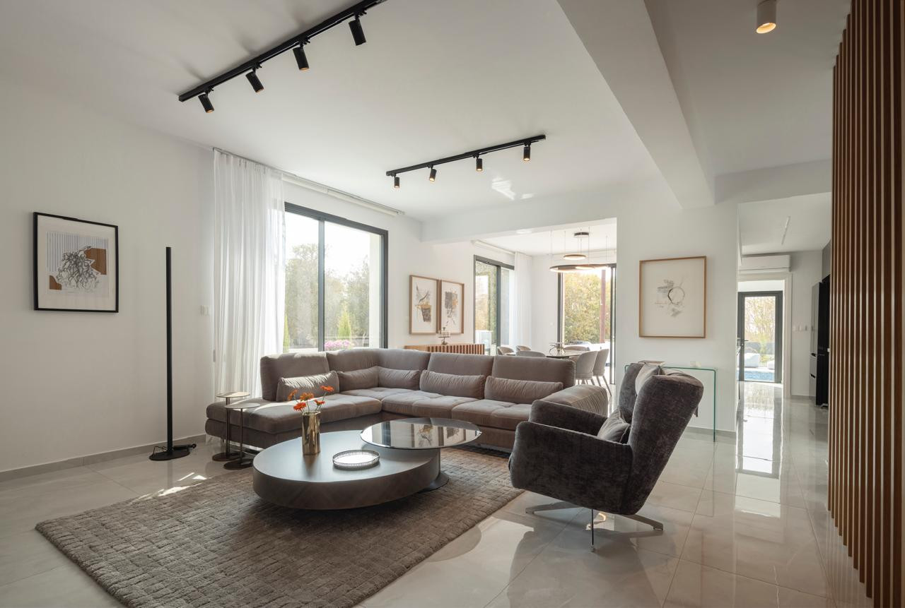 4 Bed, 3 Bath, HouseFor Sale, Chlorakas, Paphos