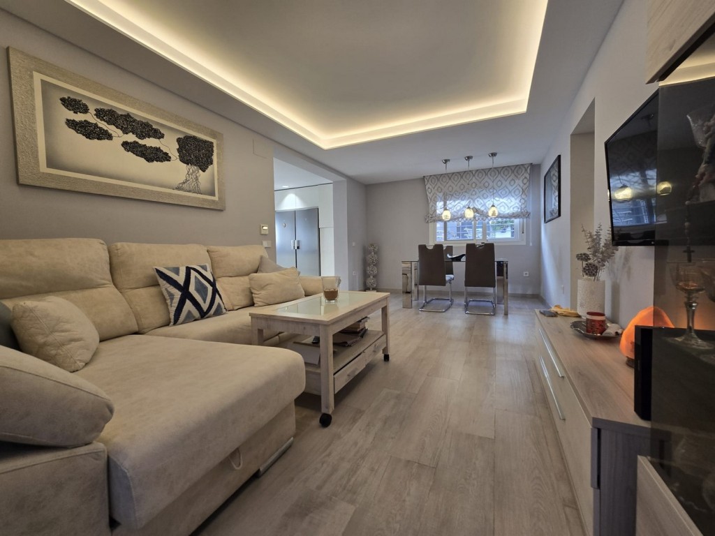 2 Bed, 1 Bath, ApartmentFor Sale, La Cala de Mijas, Malaga