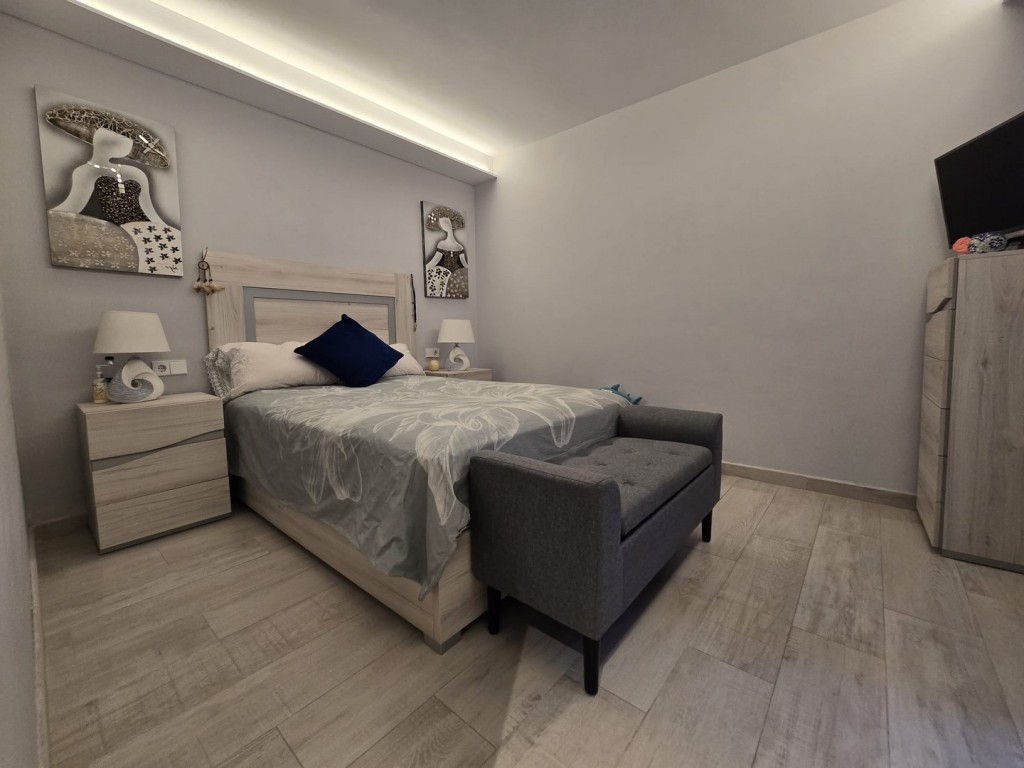 2 Bed, 1 Bath, ApartmentFor Sale, La Cala de Mijas, Malaga