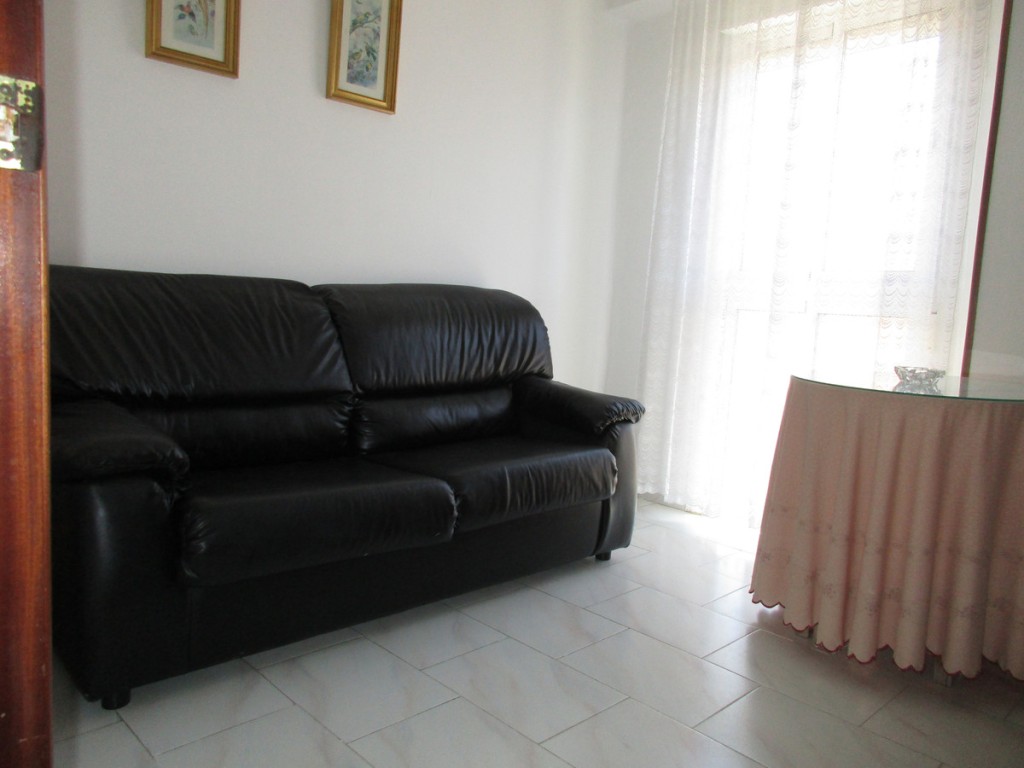 3 Bed, 1 Bath, ApartmentFor Sale, Fuengirola, Malaga