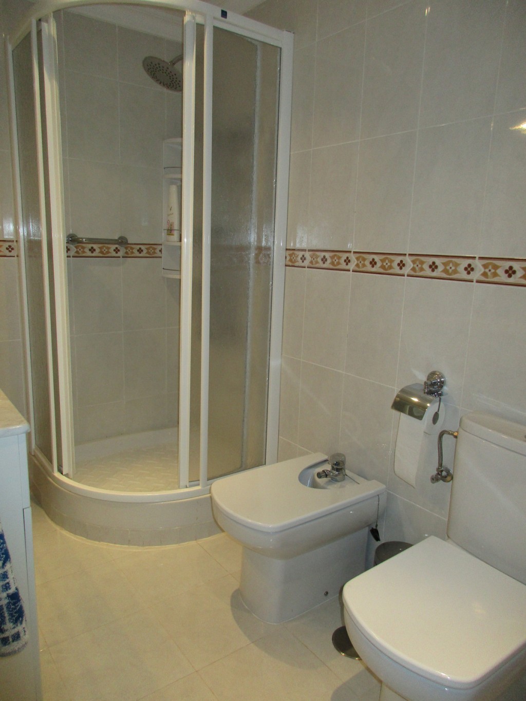 3 Bed, 1 Bath, ApartmentFor Sale, Fuengirola, Malaga