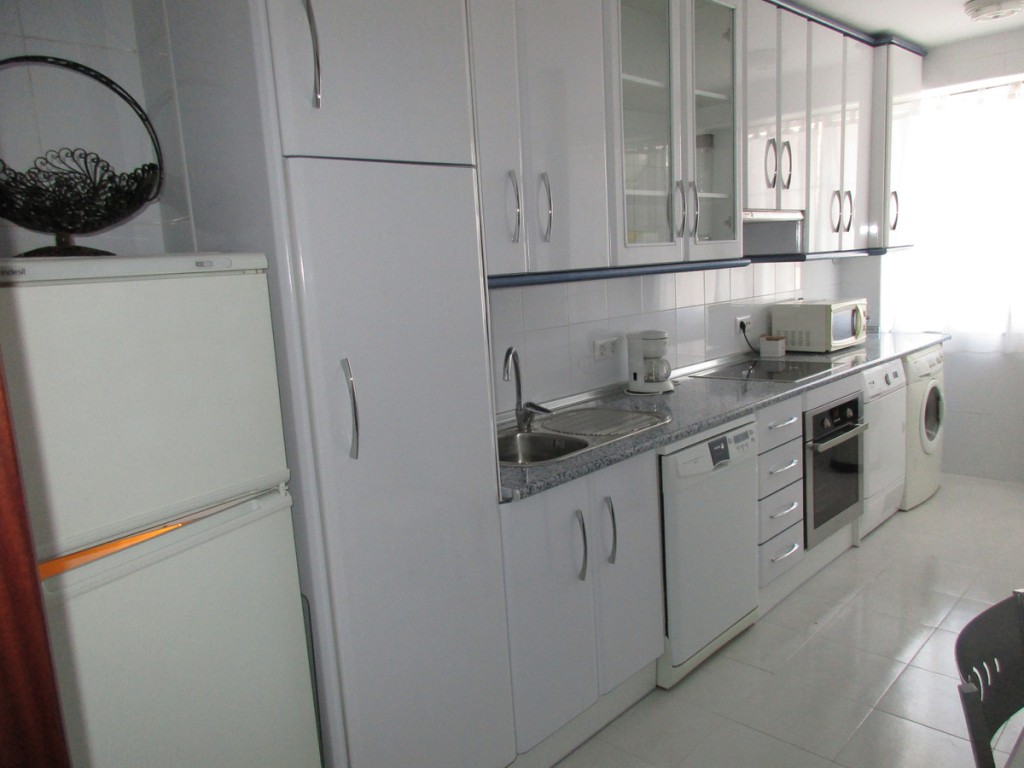 3 Bed, 1 Bath, ApartmentFor Sale, Fuengirola, Malaga