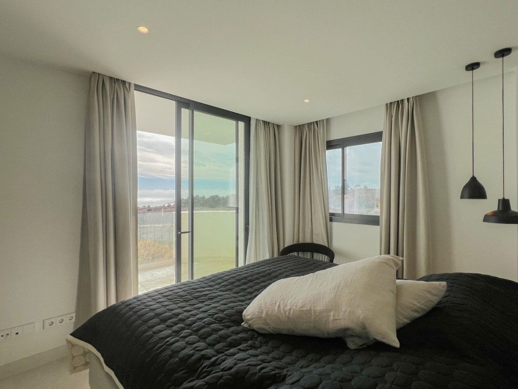 3 Bed, 2 Bath, ApartmentFor Sale, Fuengirola, Malaga