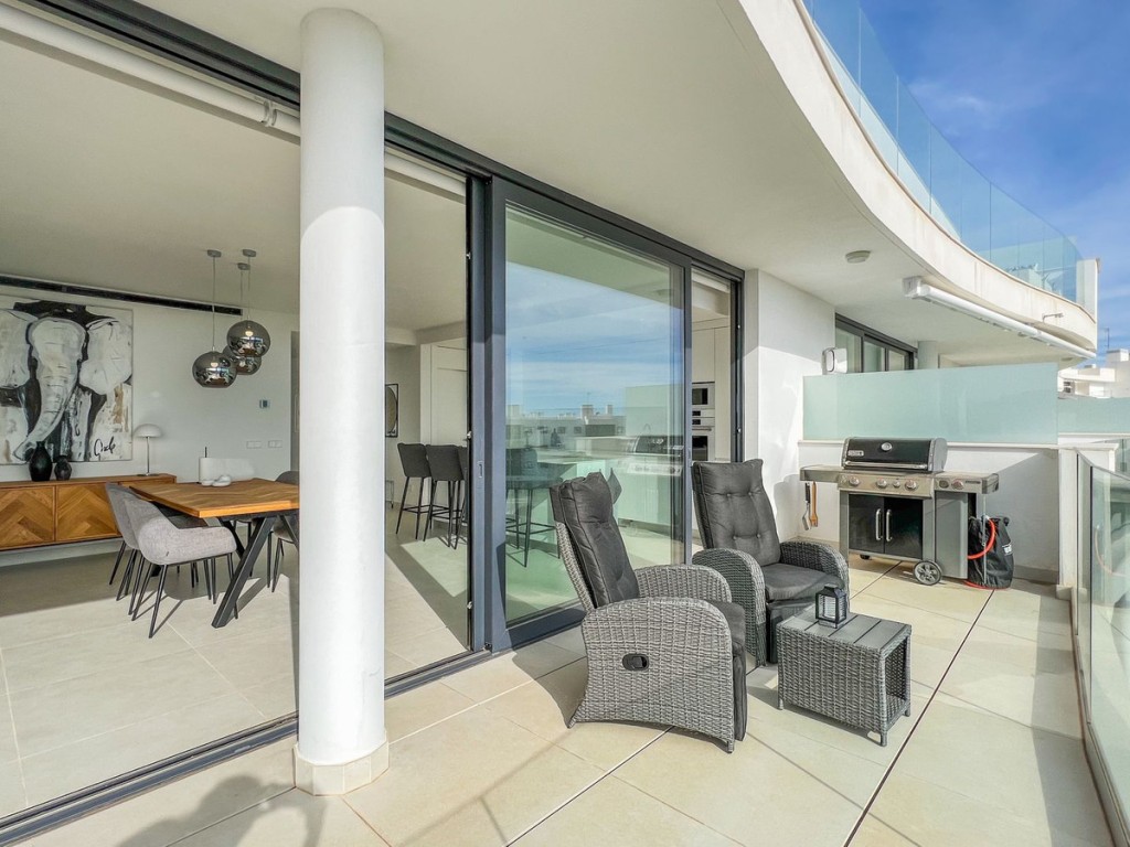 3 Bed, 2 Bath, ApartmentFor Sale, Fuengirola, Malaga