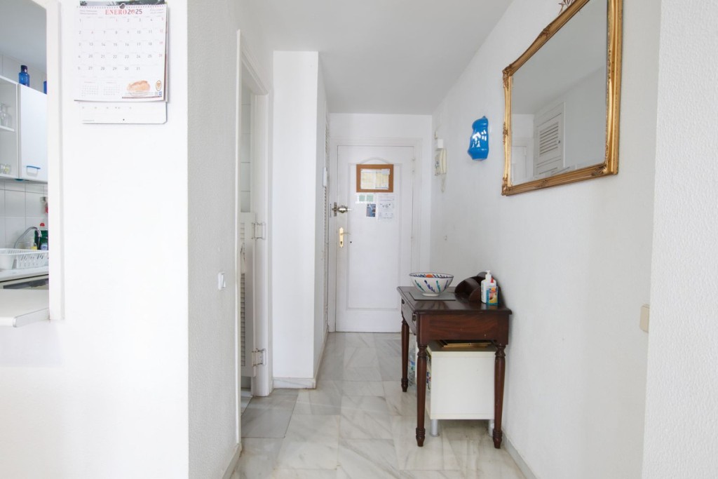 2 Bed, 2 Bath, ApartmentFor Sale, Calahonda, Malaga