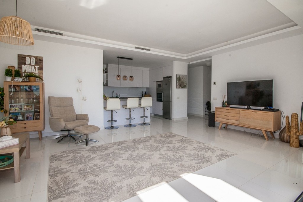 3 Bed, 2 Bath, HouseFor Sale, Estepona, Malaga