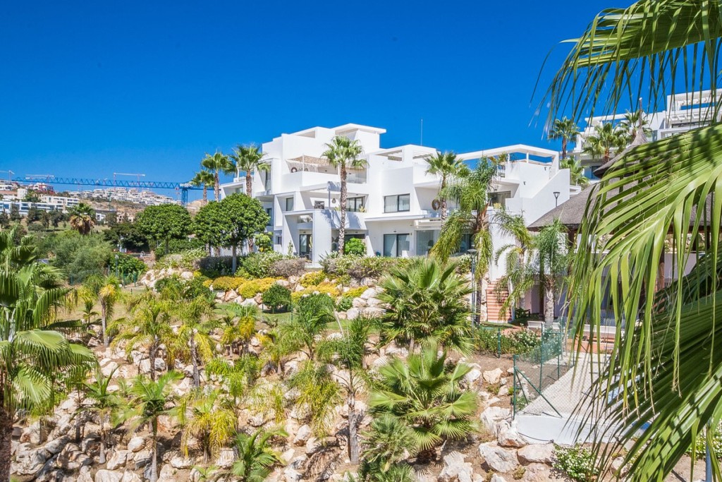 3 Bed, 2 Bath, HouseFor Sale, Estepona, Malaga