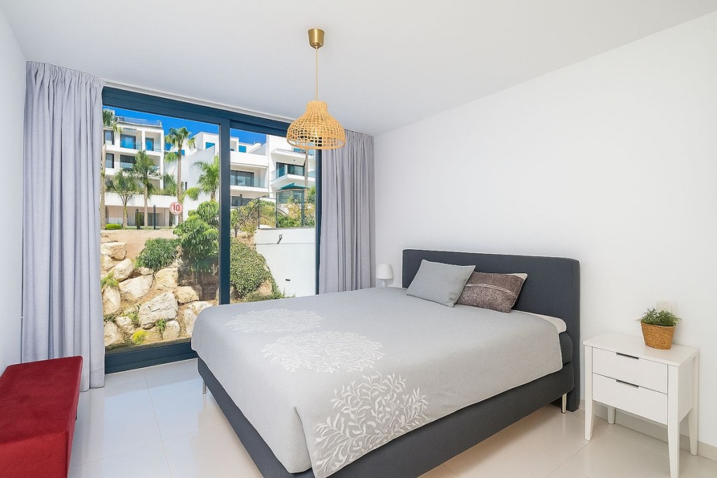 3 Bed, 2 Bath, HouseFor Sale, Estepona, Malaga