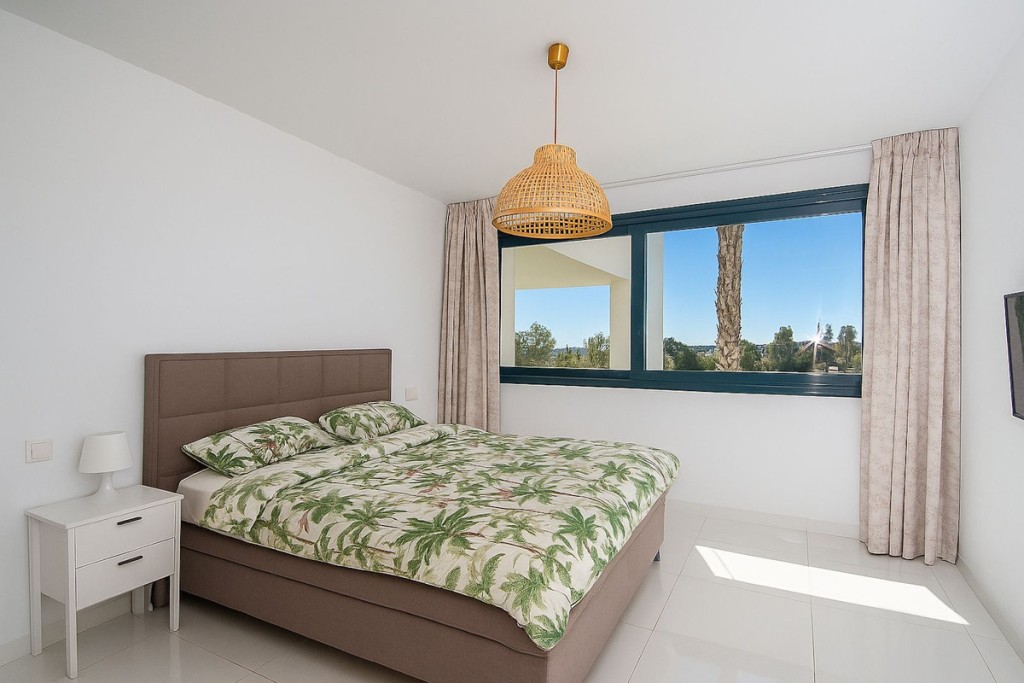 3 Bed, 2 Bath, HouseFor Sale, Estepona, Malaga