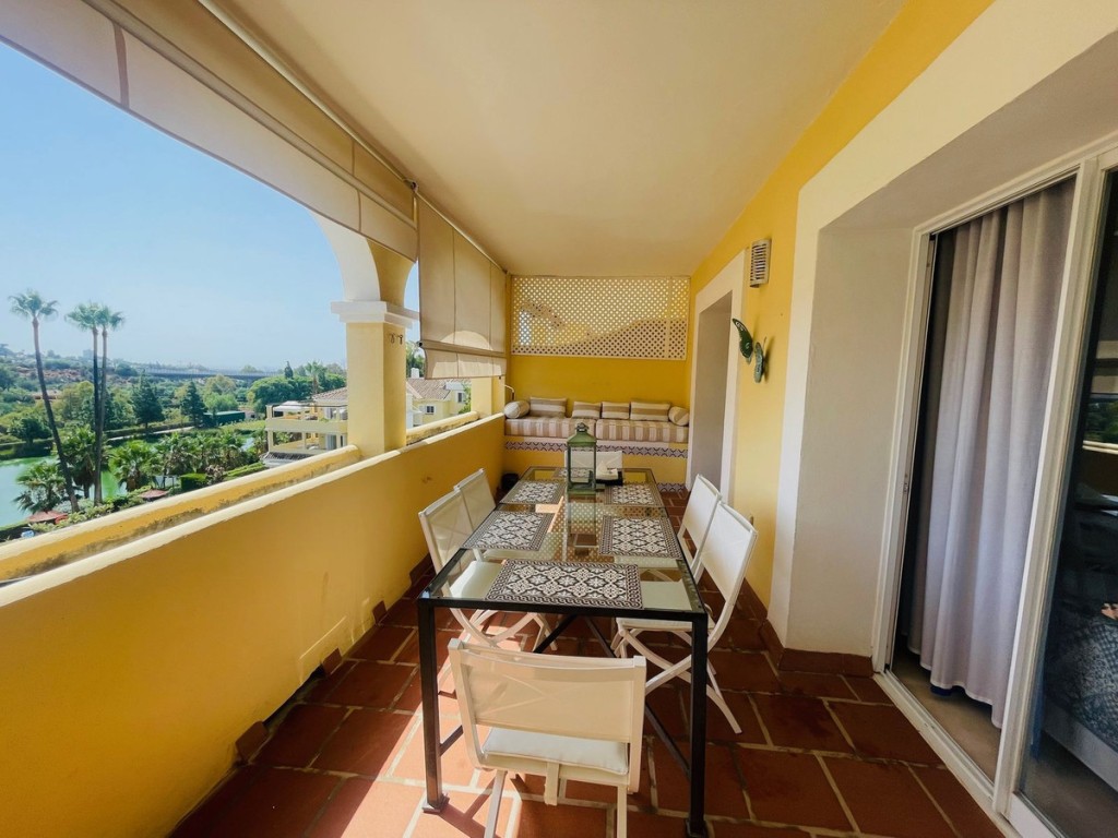 2 Bed, 2 Bath, ApartmentFor Sale, Benahavis, Malaga