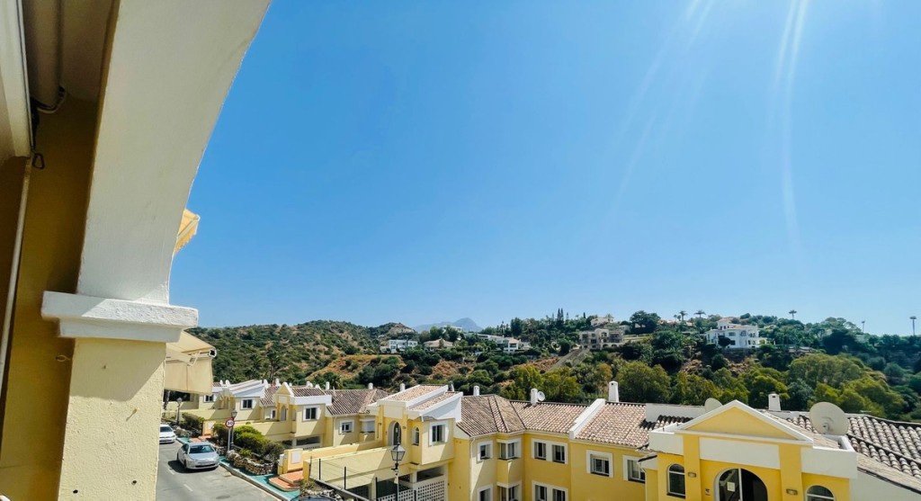 2 Bed, 2 Bath, ApartmentFor Sale, Benahavis, Malaga