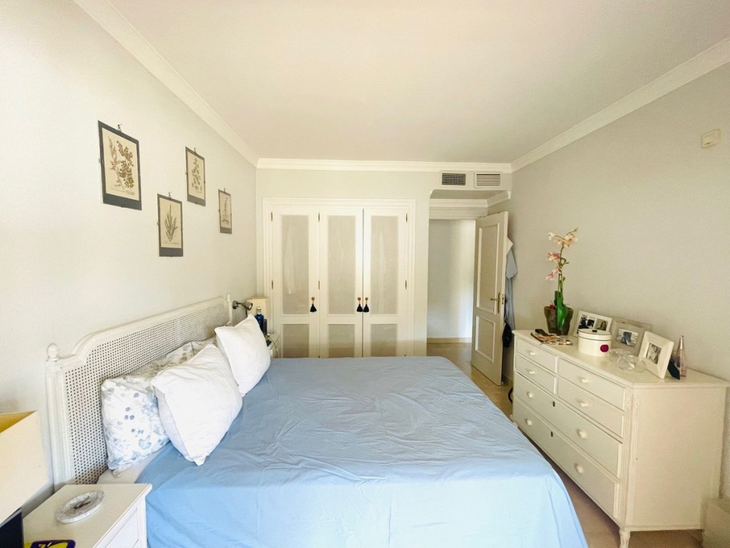 2 Bed, 2 Bath, ApartmentFor Sale, Benahavis, Malaga