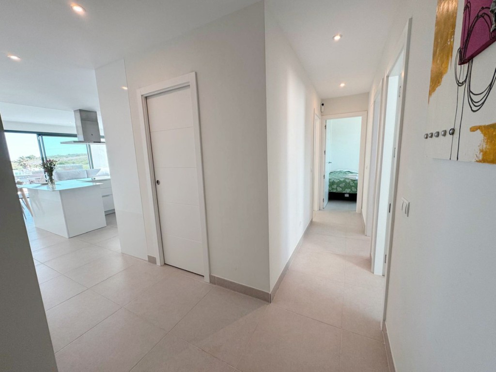 3 Bed, 2 Bath, ApartmentFor Sale, Estepona, Malaga