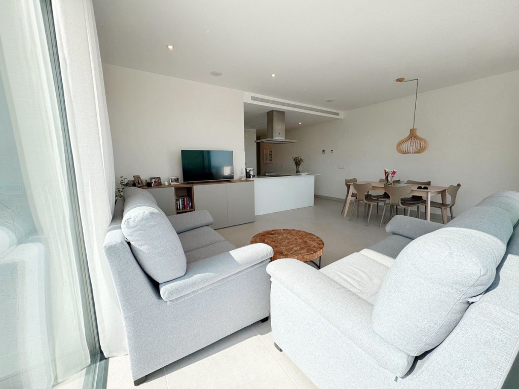 3 Bed, 2 Bath, ApartmentFor Sale, Estepona, Malaga