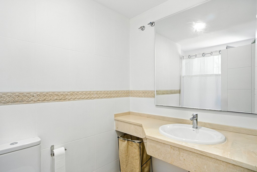 2 Bed, 2 Bath, ApartmentFor Sale, Marbella, Malaga