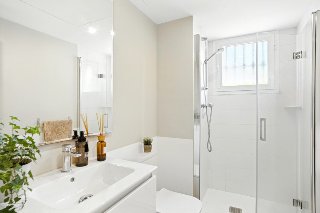 2 Bed, 2 Bath, ApartmentFor Sale, Marbella, Malaga