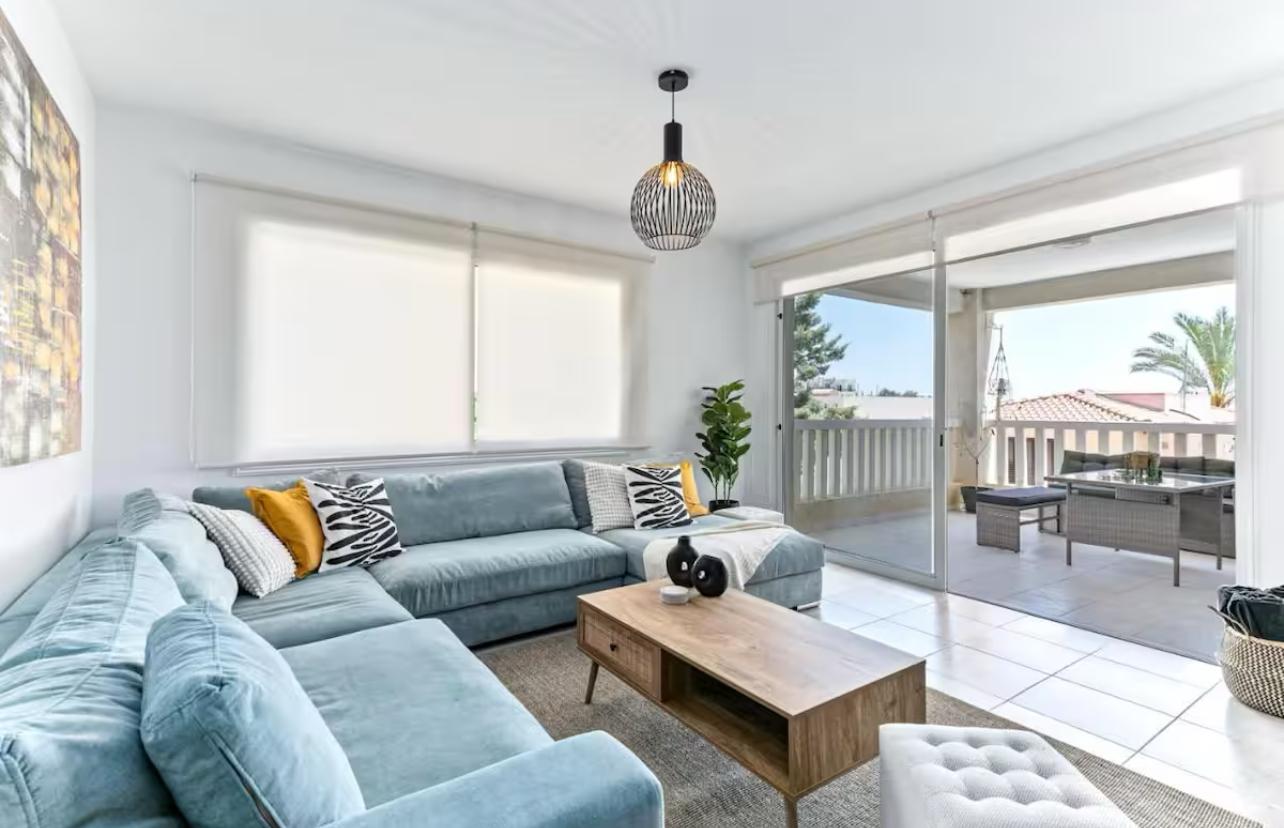 3 Bed, 2 Bath, ApartmentFor Sale, Paphos, Paphos