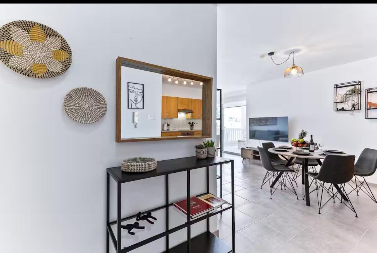 3 Bed, 2 Bath, ApartmentFor Sale, Paphos, Paphos