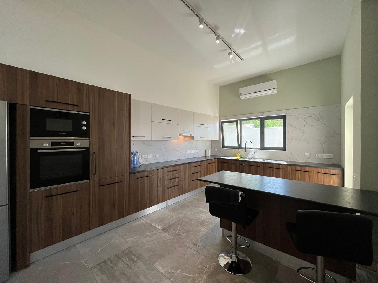 4 Bed, 4 Bath, HouseFor Sale, Paphos, Paphos