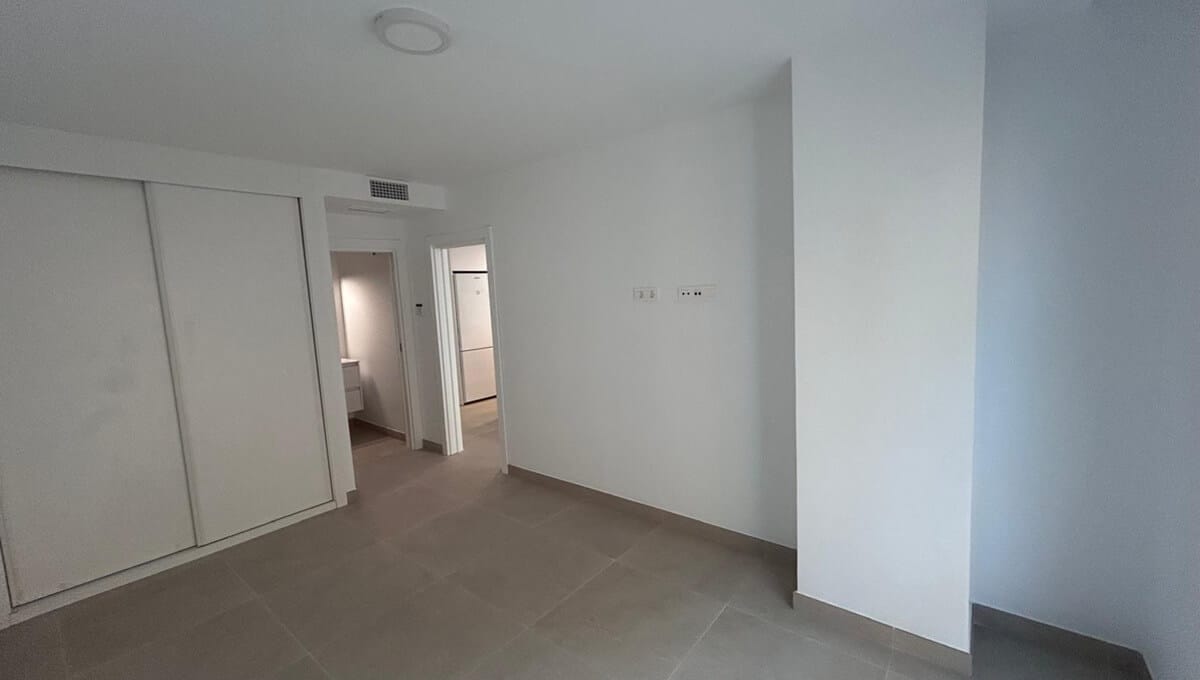 1 Bed, 1 Bath, ApartmentFor Sale, Estepona, Malaga