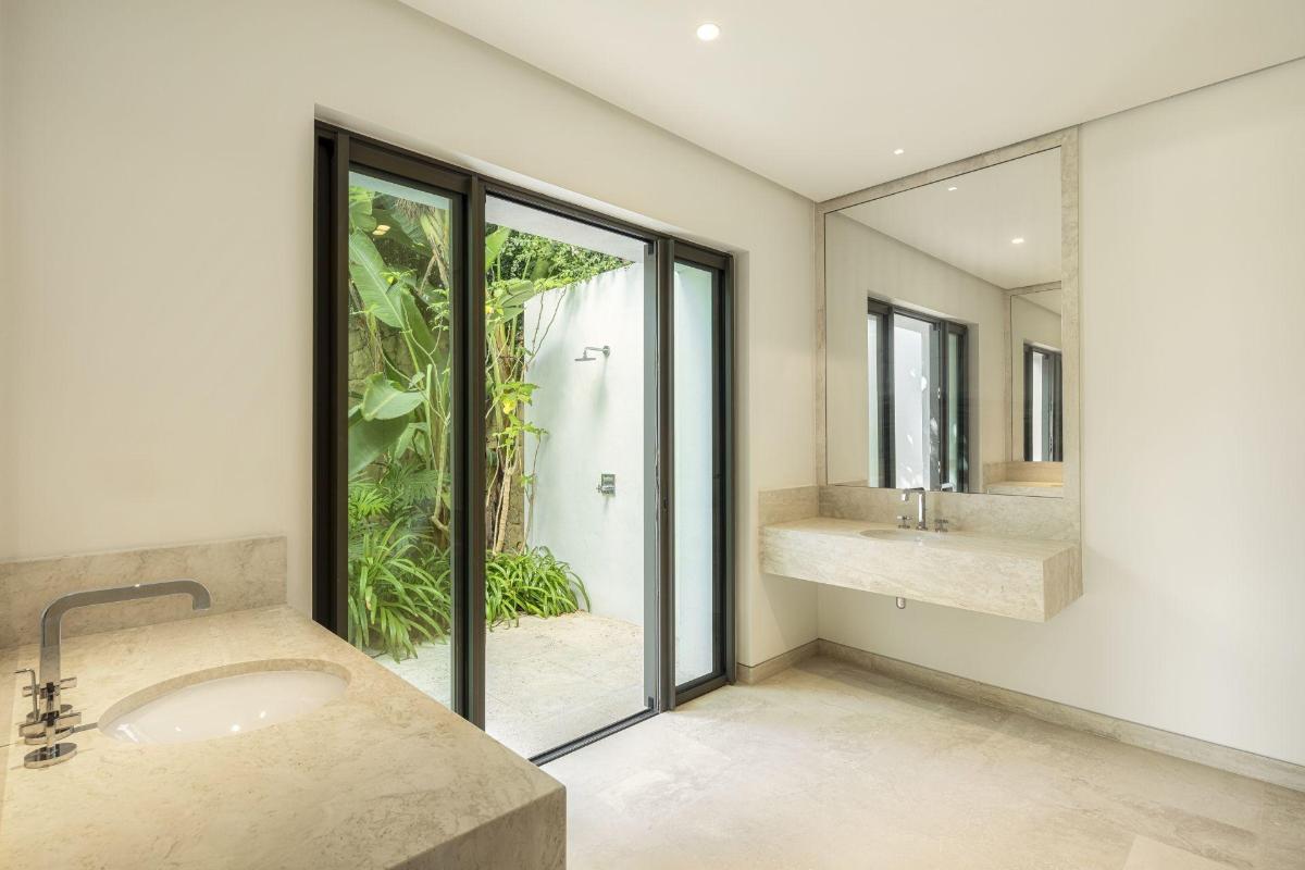 5 Bed, 5 Bath, HouseFor Sale, Casares, Costa del Sol