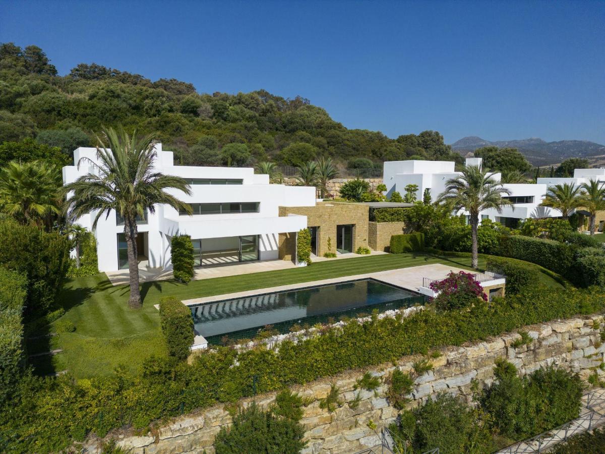 5 Bed, 5 Bath, HouseFor Sale, Casares, Costa del Sol