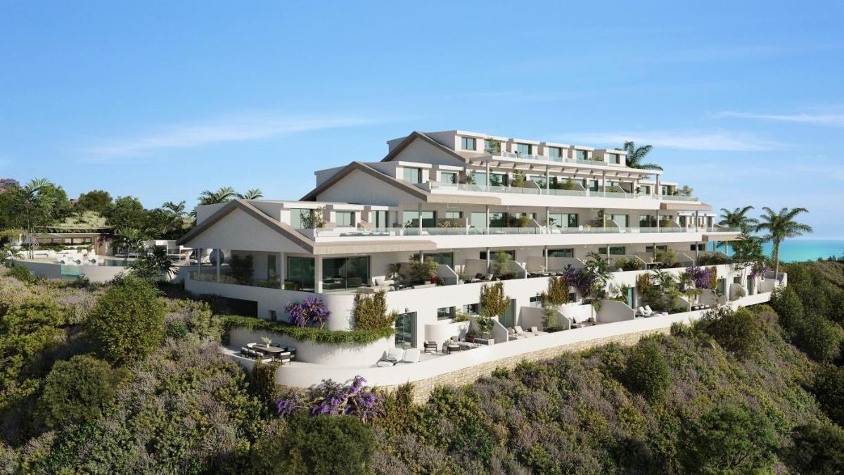4 Bed, 2 Bath, ApartmentFor Sale, Benalmadena, Costa del Sol