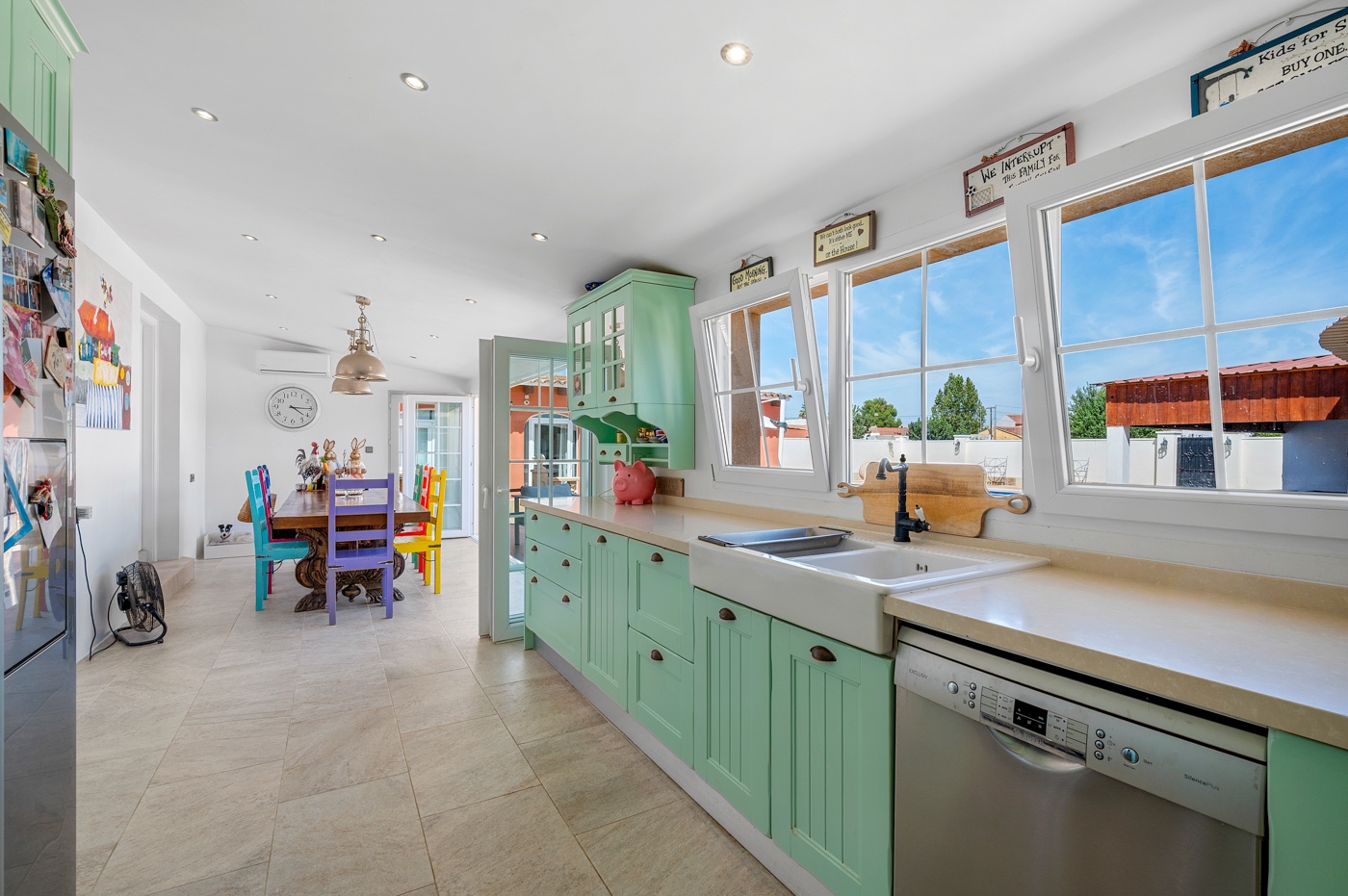 6 Bed, 3 Bath, HouseFor Sale, Almoradi, Alicante