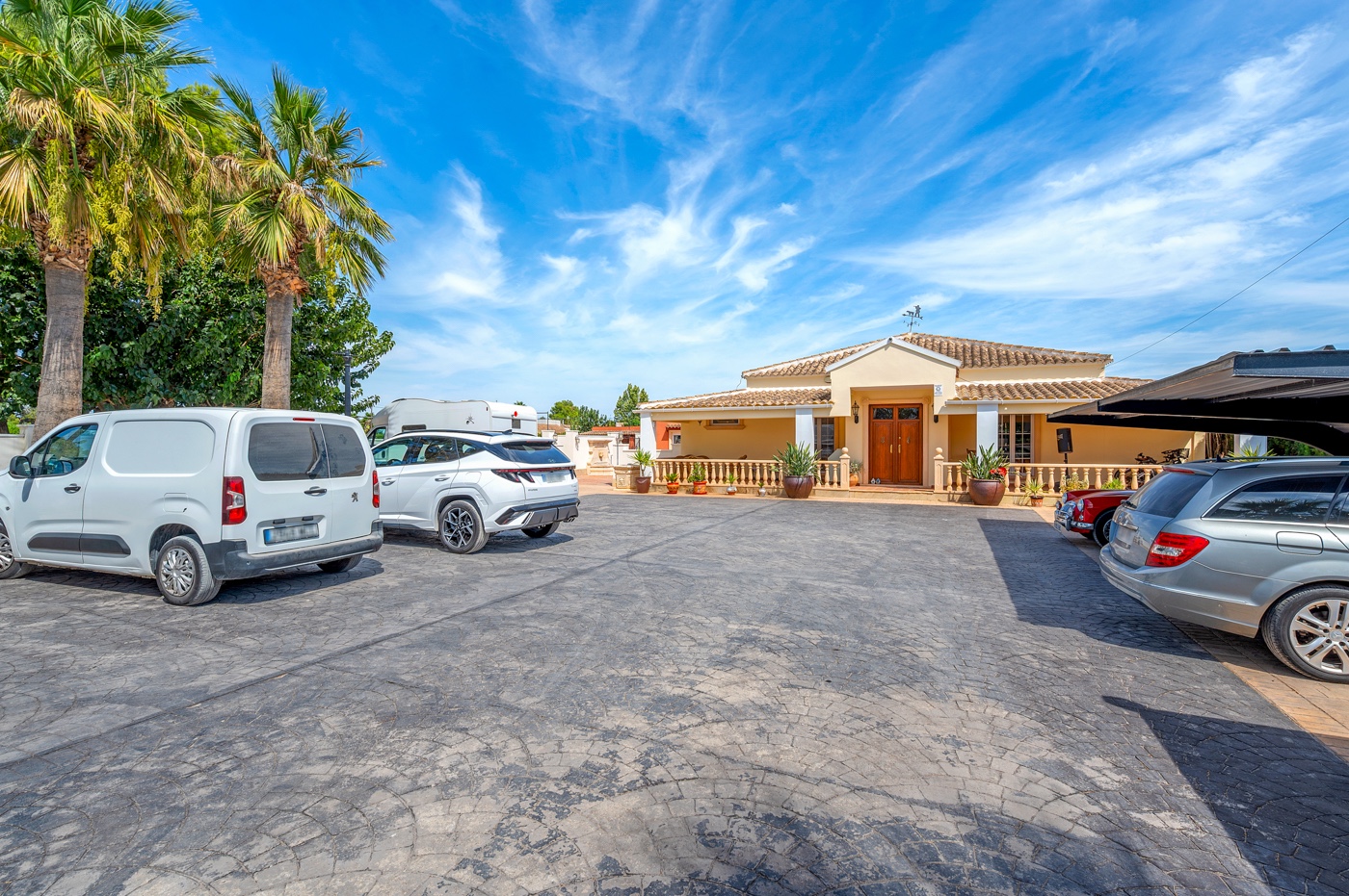 6 Bed, 3 Bath, HouseFor Sale, Almoradi, Alicante